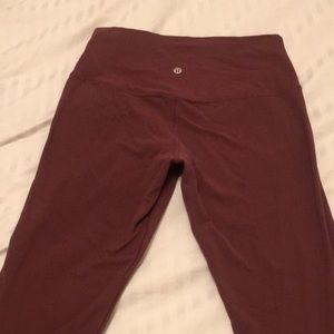 Lululemon aligns size 8